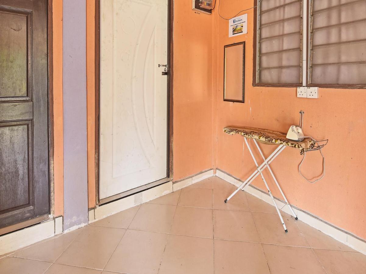 Oyo 90454 Haza Harmoni Guesthouse Kota Bharu Kültér fotó